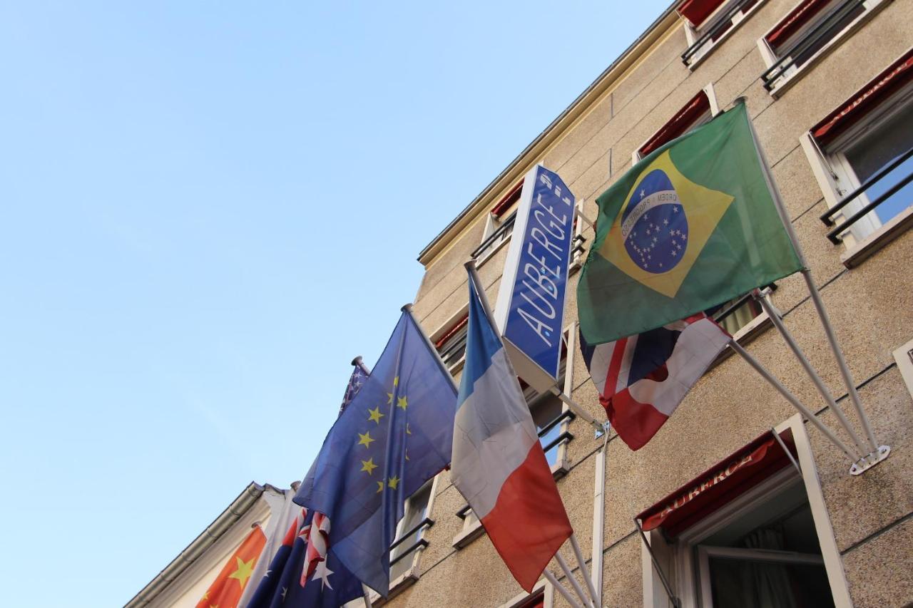 Auberge Internationale Des Jeunes Paris Exterior photo